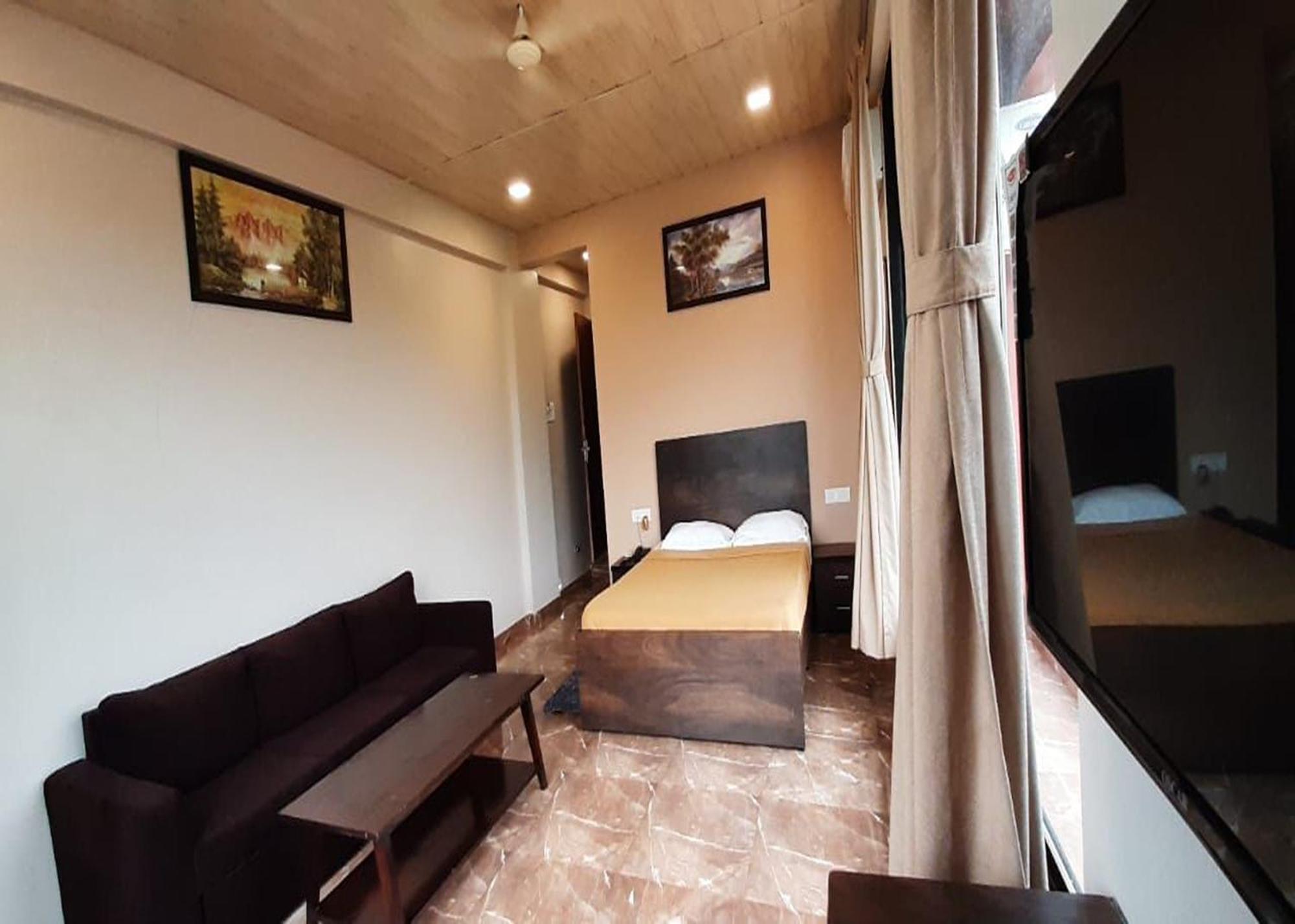 Turning Point Resort Kasara Bagian luar foto